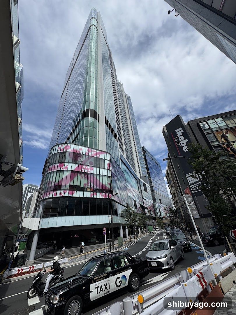 TSUTAYA BOOKSTORE