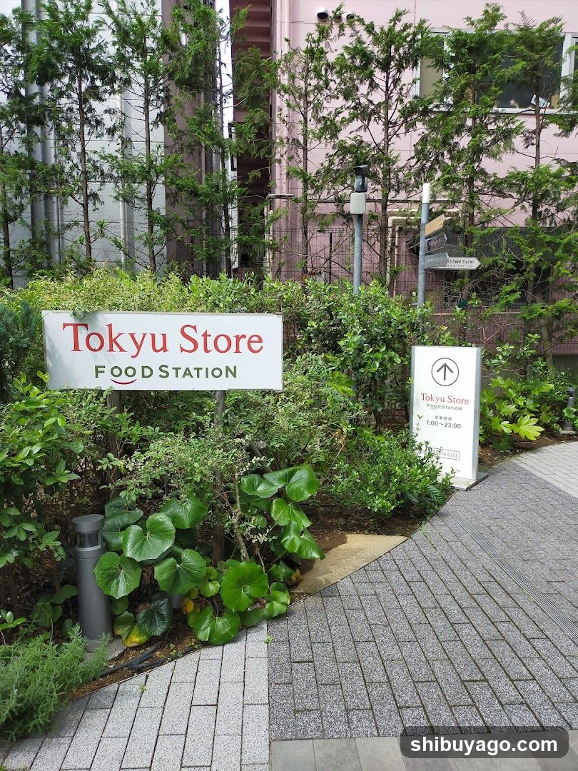Tokyu Store Food Station Shibuya Cast.