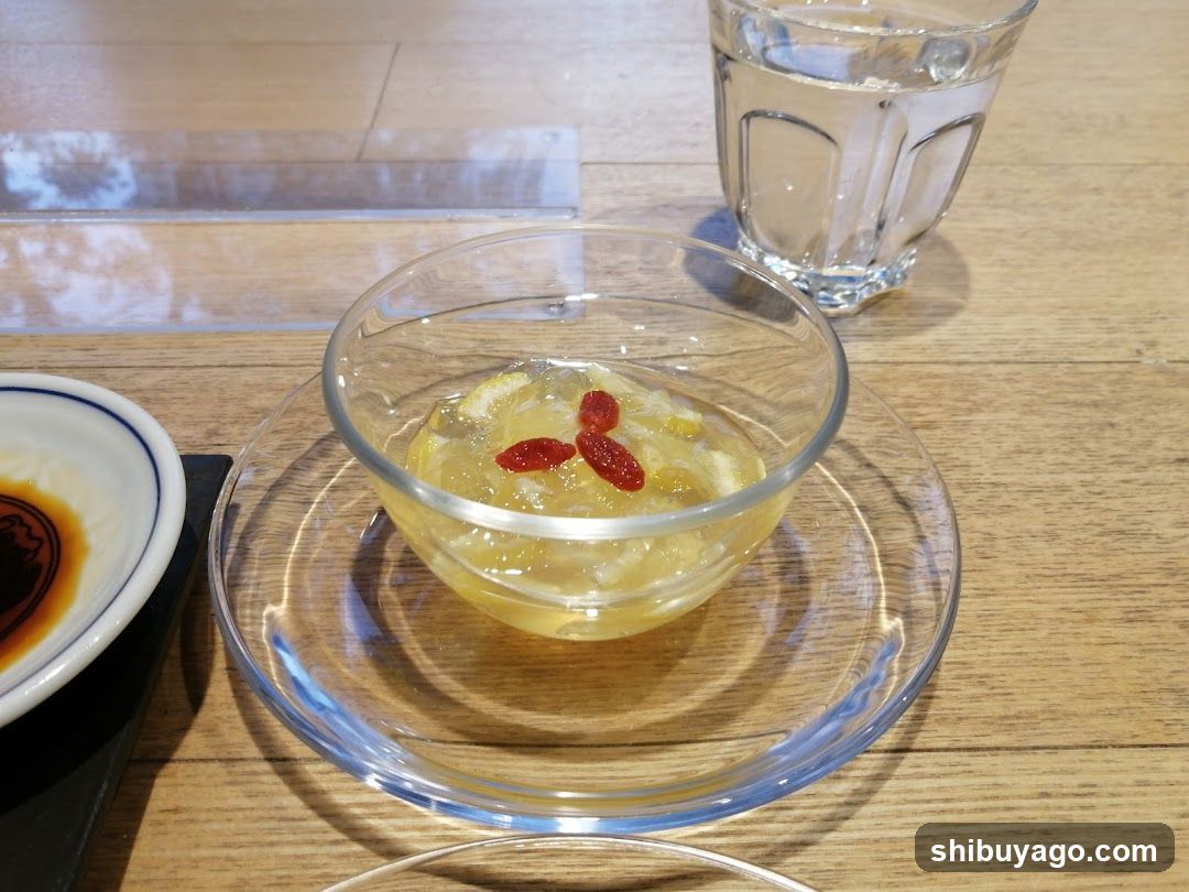 Dessert with Goji Berries