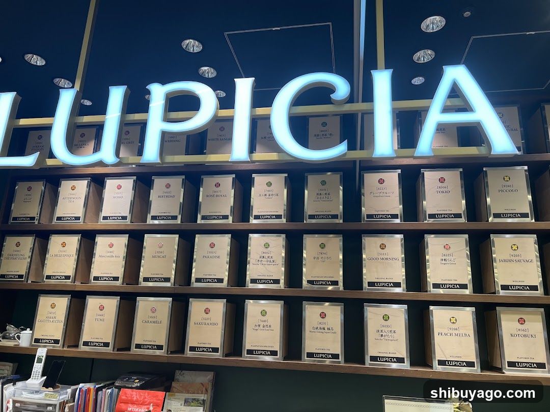 LUPICIA Tea Display