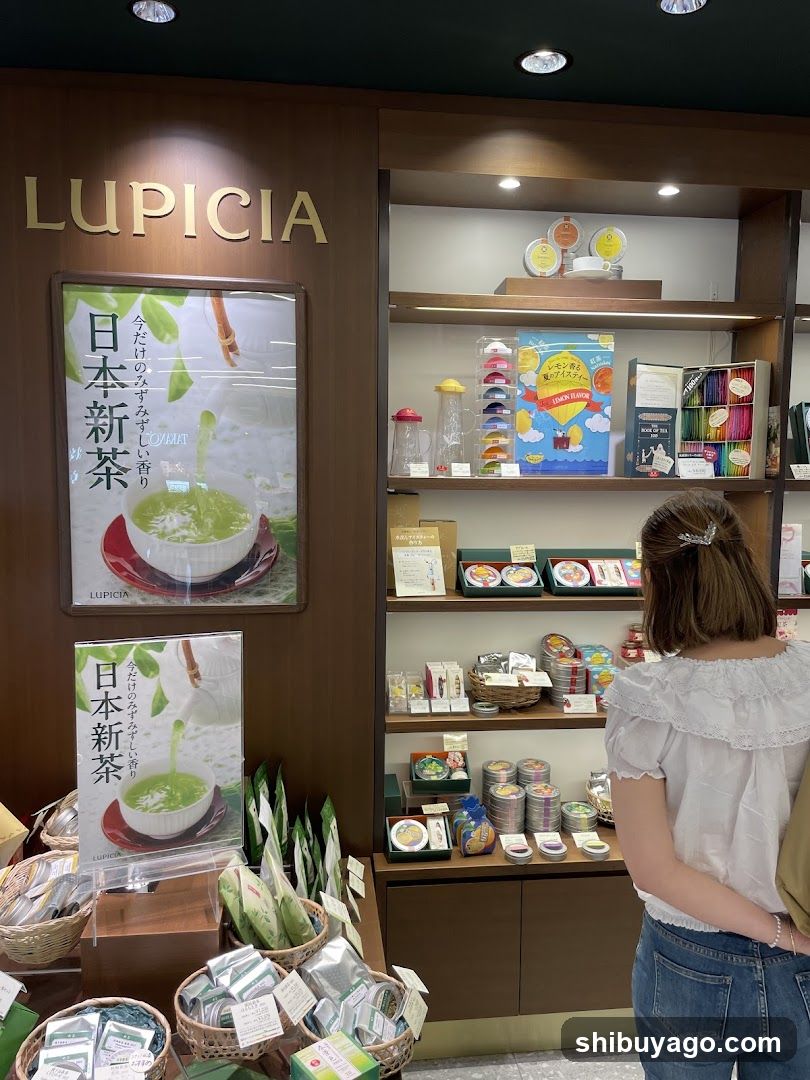 LUPICIA Matcha Shop Interior