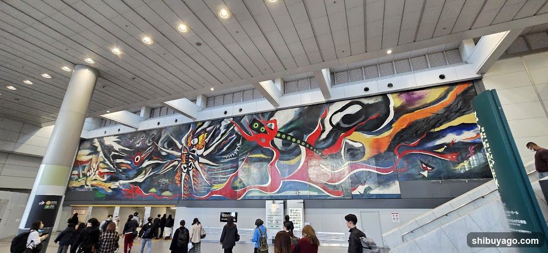 Large mural in public space