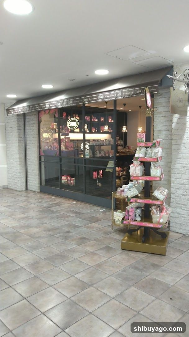 Store Interior Display