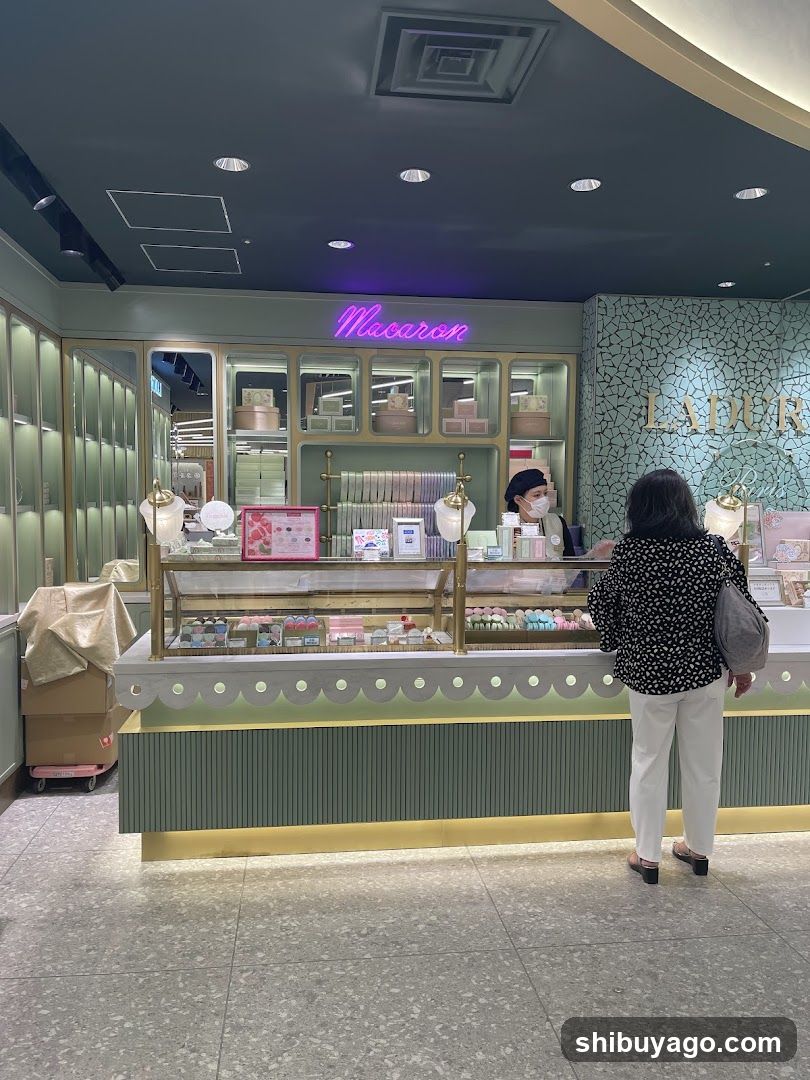 Makaron Shop Interior