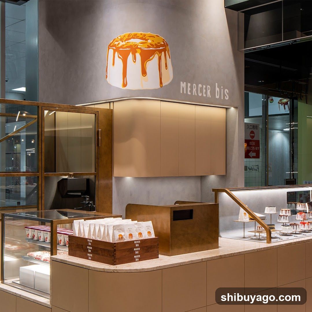 Mercer bis interior display