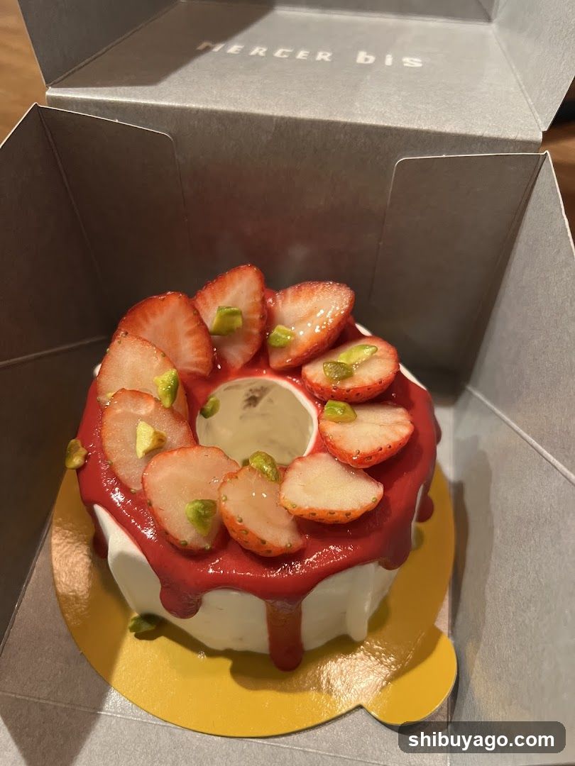 Strawberry Cake in Box