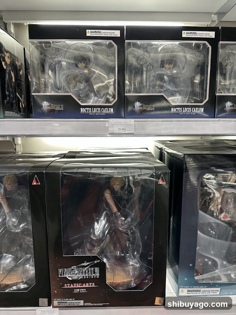 Final Fantasy VII Static Arts Figures Display