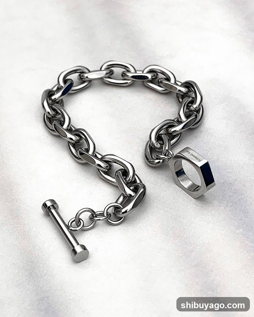 Chain Bracelet with Toggle Clasp and Ring