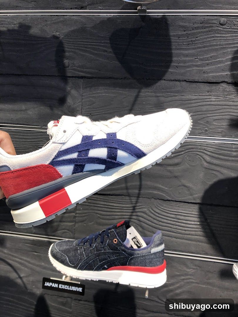 Onix sneakers display