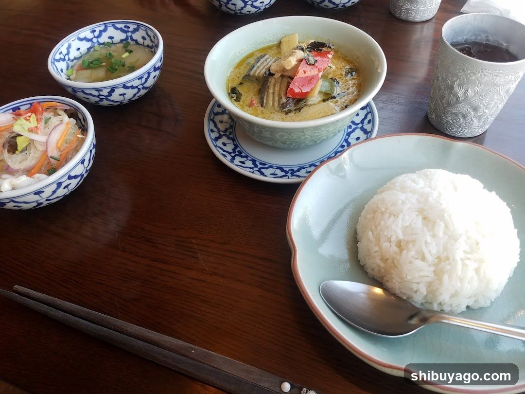Thailand-style meal on wooden table