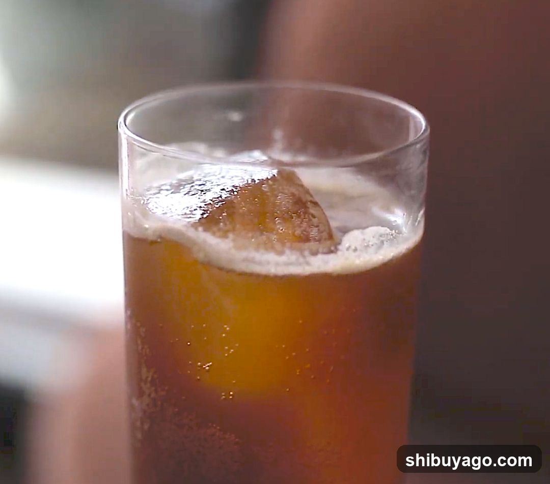 Iced Tea with Lemon