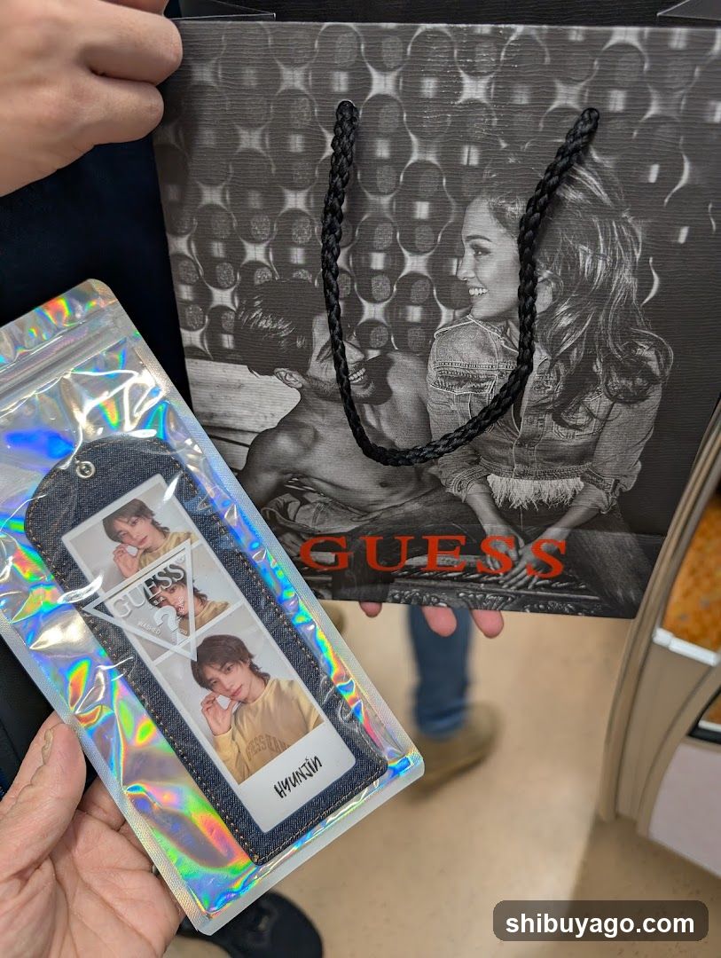 Guess Shopping Bag and Keychain