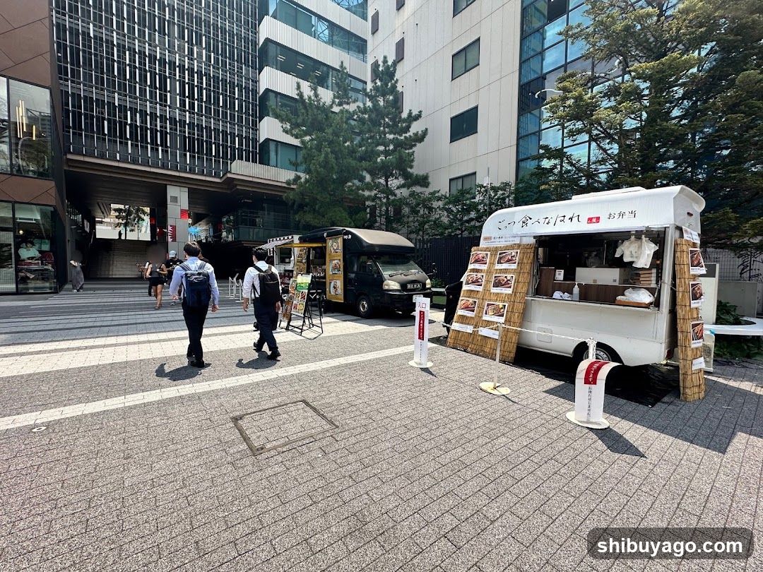 Food Trucks in Urban Plaza