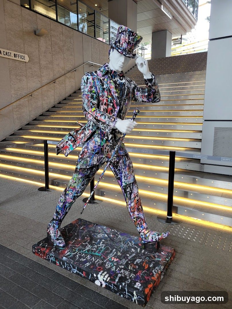 Graffiti Suit Statue