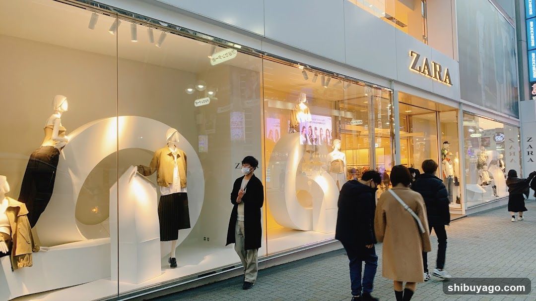 Zara Storefront Display