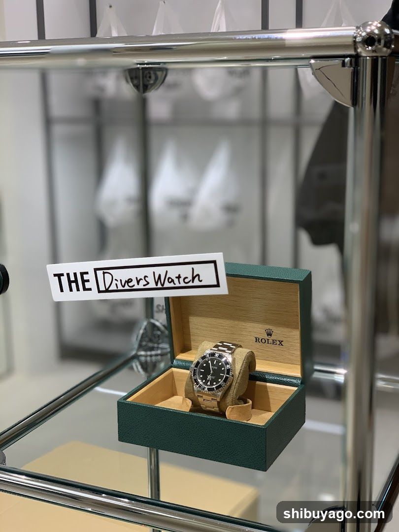 The Divers Watch Display