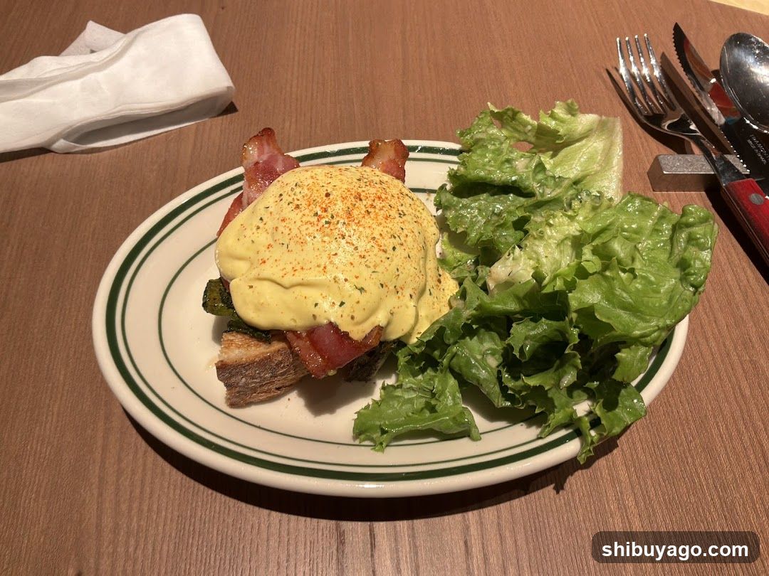 Eggs Benedict with Side Salad