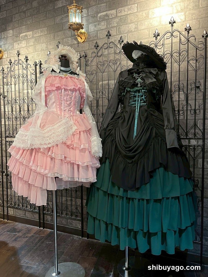 Lolita Fashion Display