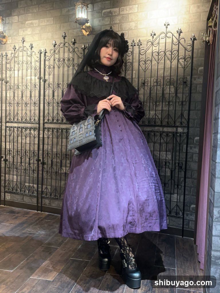 Lolita Fashion Outfit