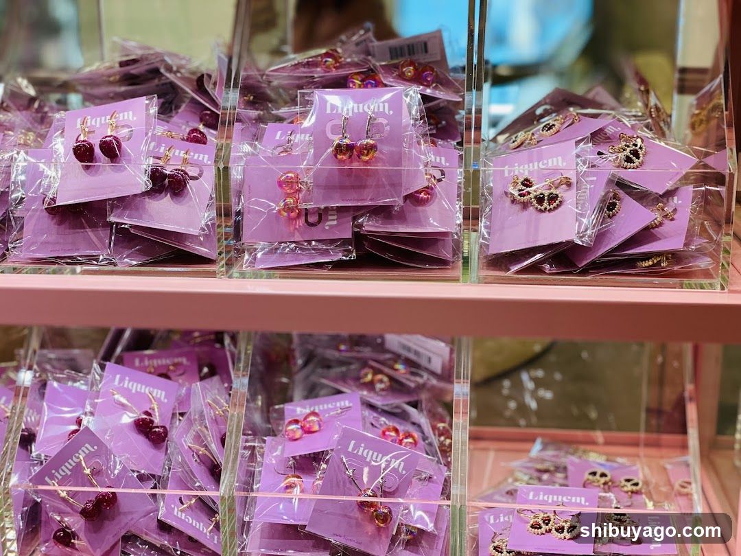 Liquem Earrings Display