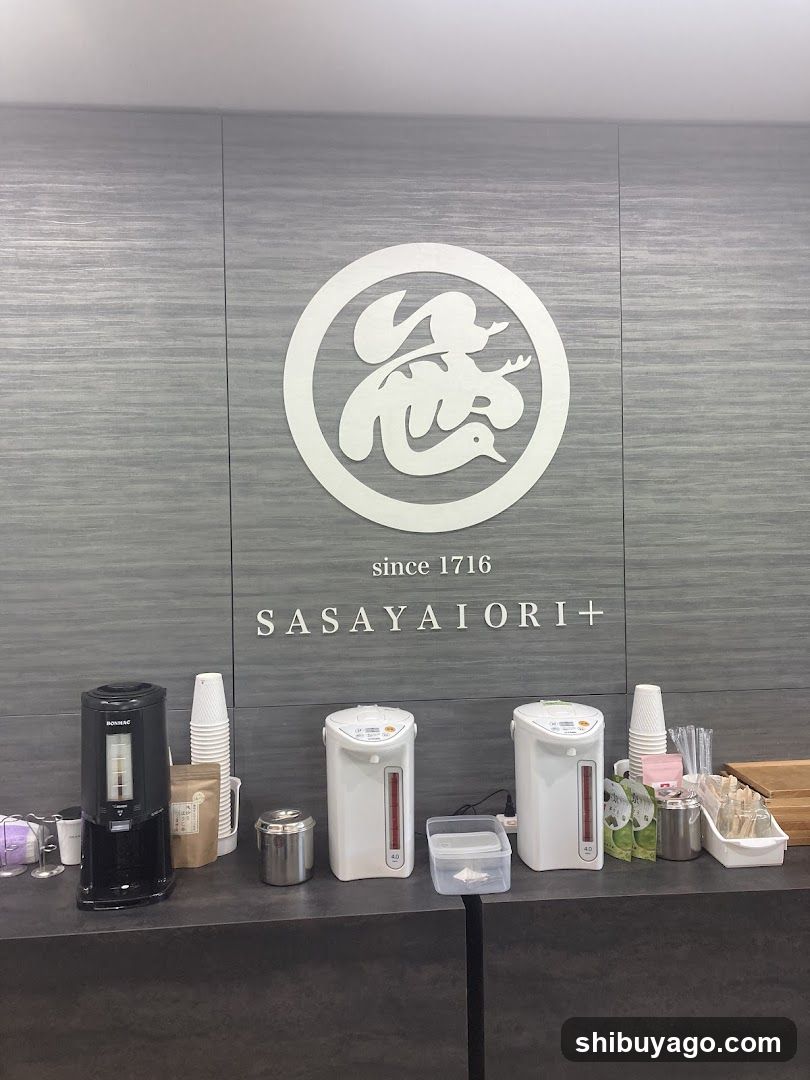 Sasayaiori Interior Counter