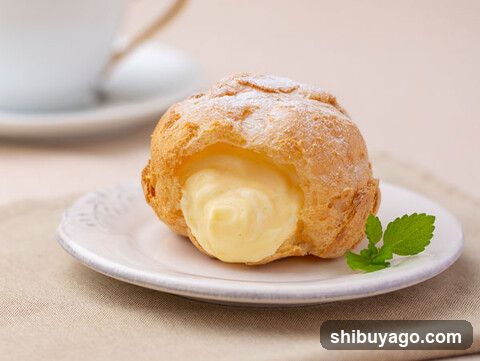 Cream Puff with Whipped Cream