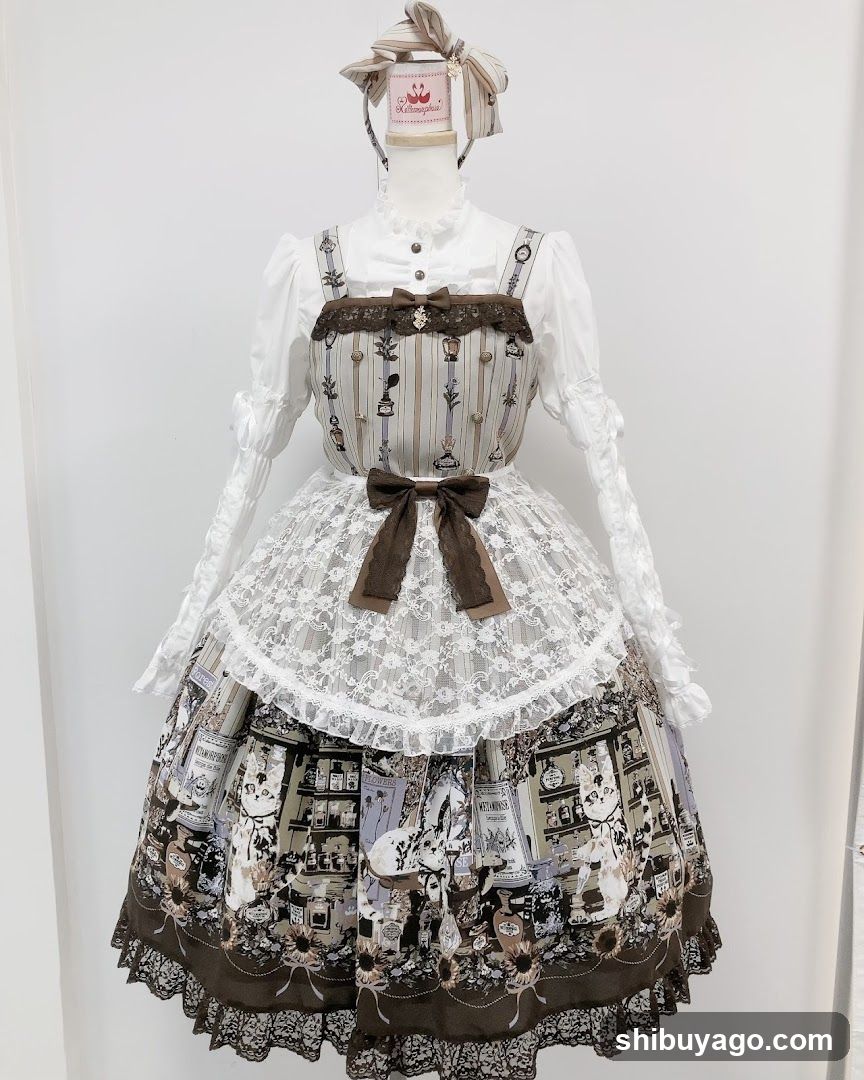 Lolita Dress Display
