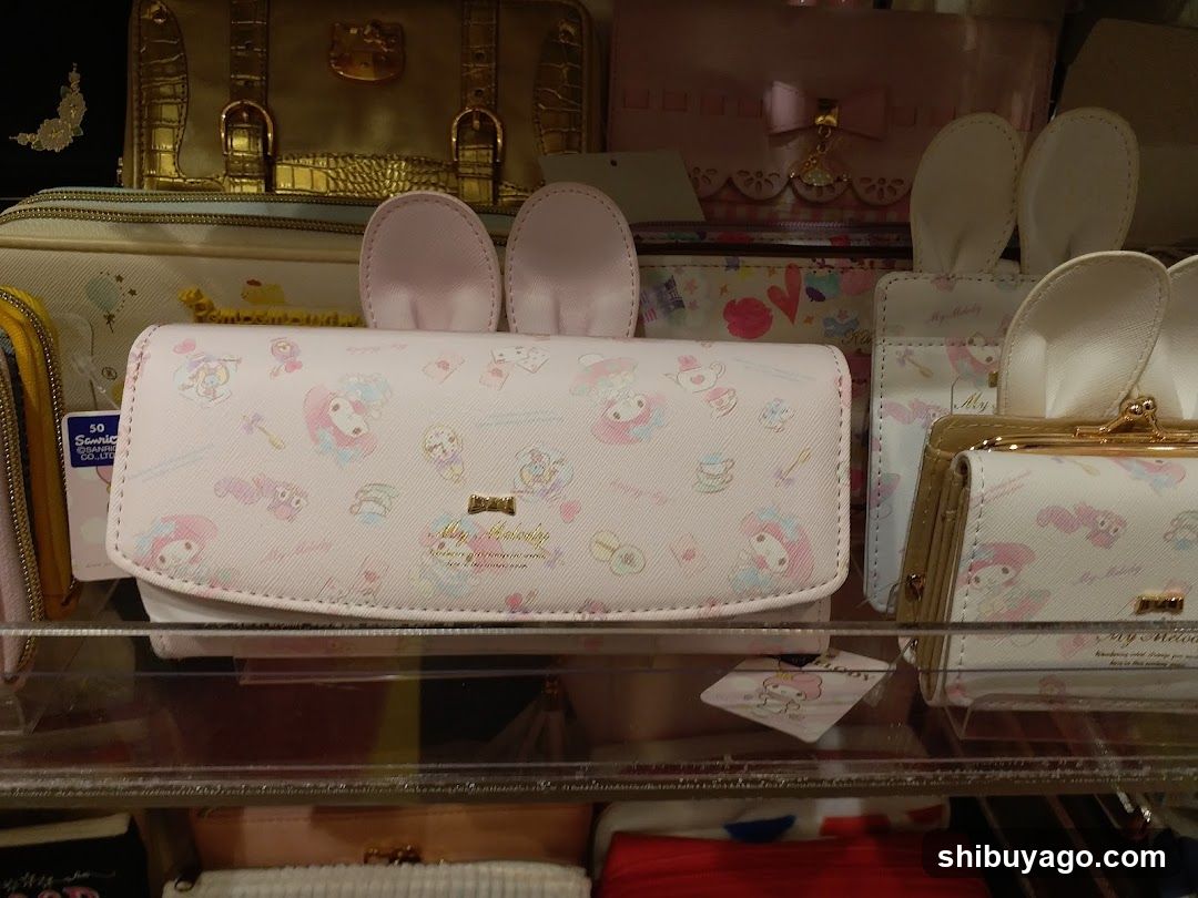 My Melody Wallet Display