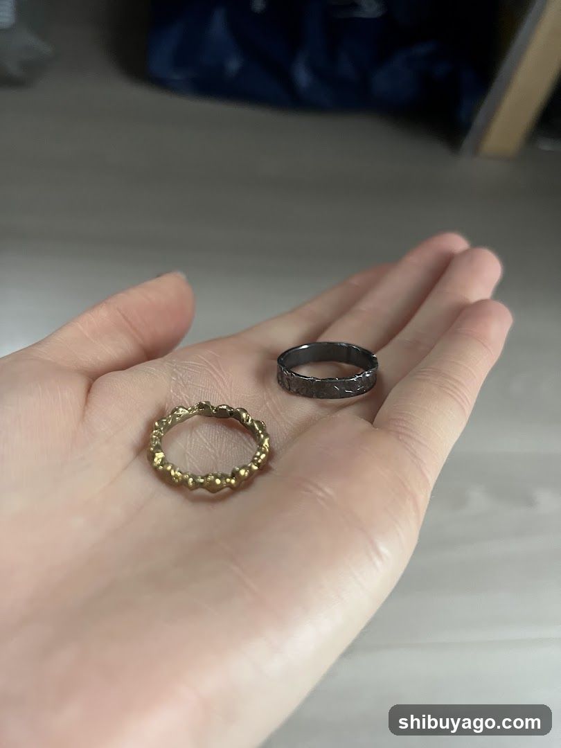 Rings in Hand