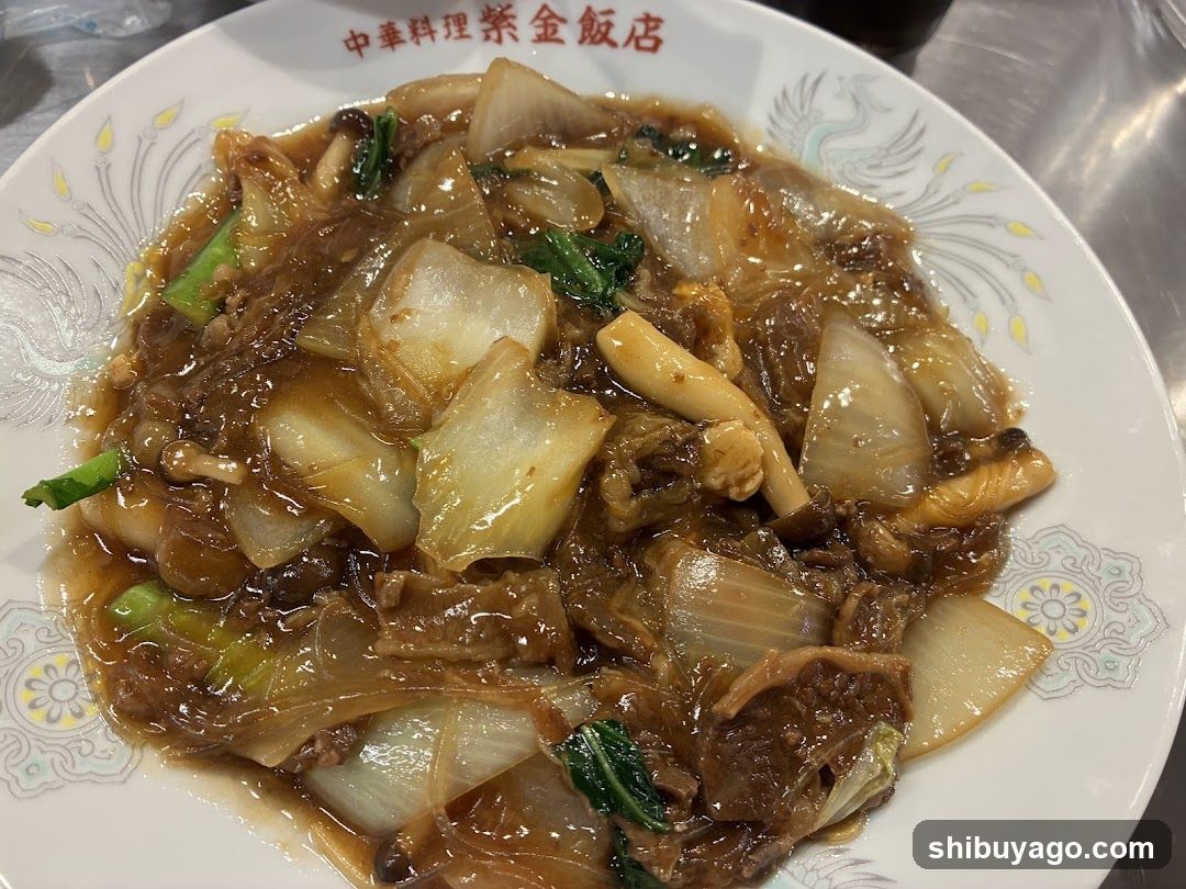 Stir-fried Noodles with Onions and Meat