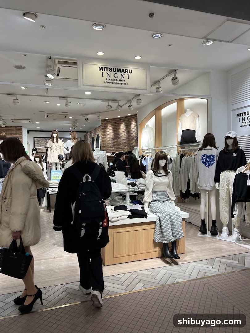 Mitsumaru Inngi Store Interior