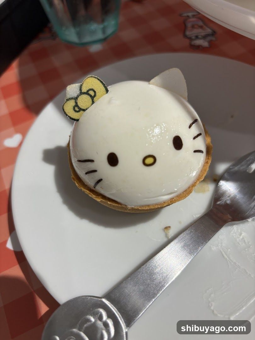 Hello Kitty Dessert Tart