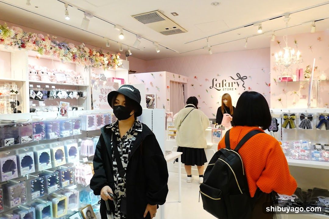 Lafury Store Interior