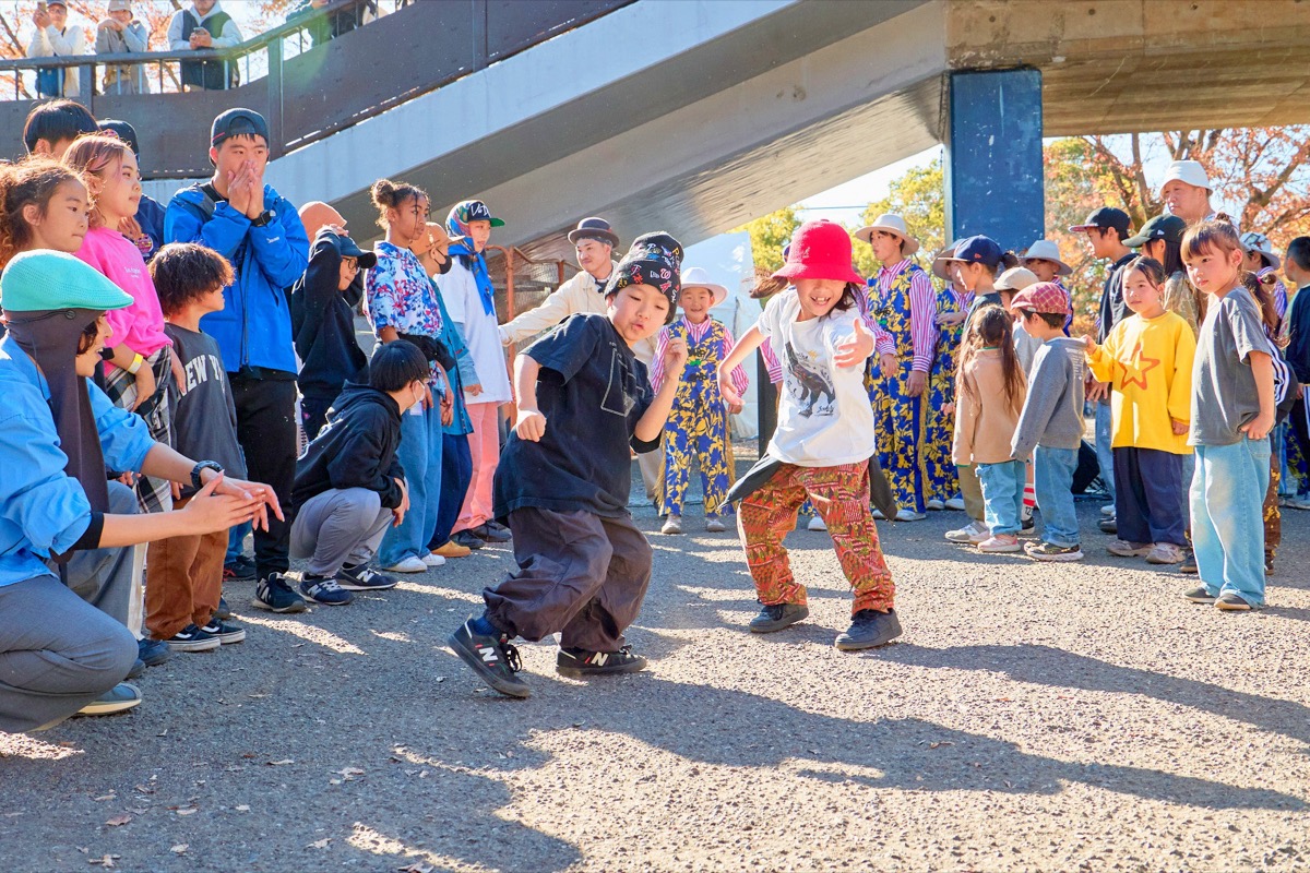 Kids dancers at Shibuya StreetDance Week